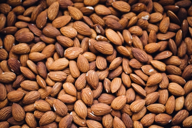Benefits Of Almonds (Badaam K Fayde) Urdu  – Eat 4 Almonds In empty Stomach Daily